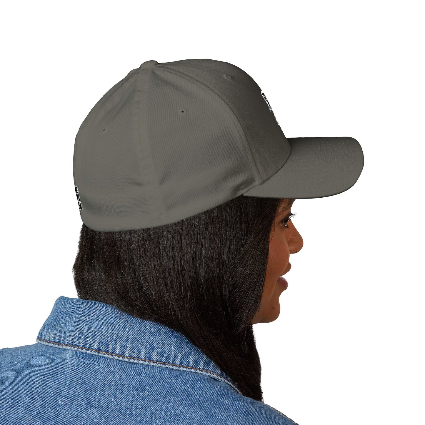 Embroidered 'Game Recognize Game' Cap — Structured Closed-Back Baseball Hat