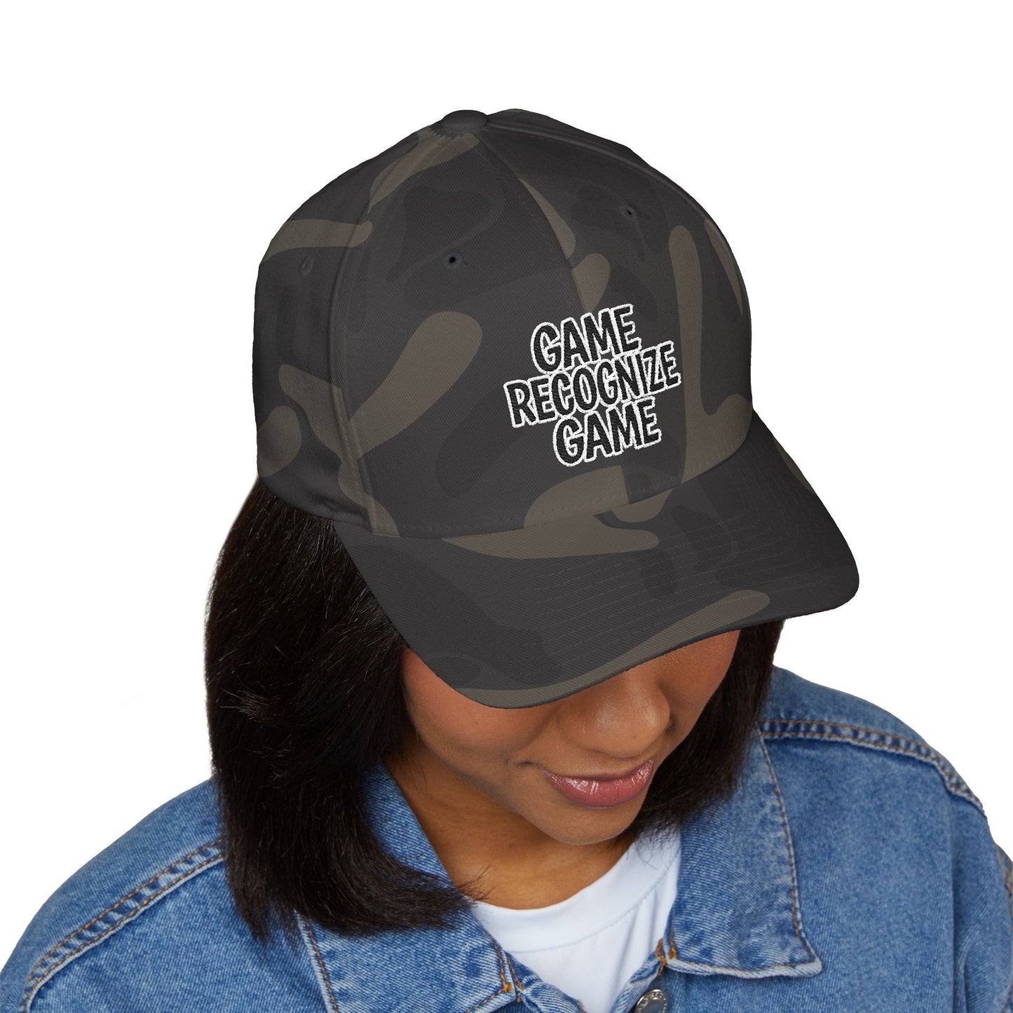 Embroidered 'Game Recognize Game' Cap — Structured Closed-Back Baseball Hat